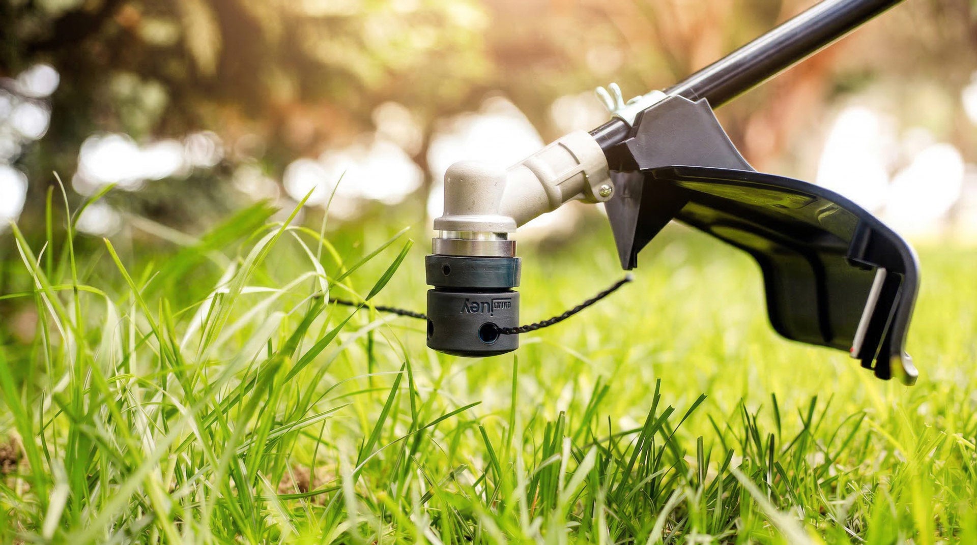 Curved shaft attachment. Fits 99% of whipper snippers.